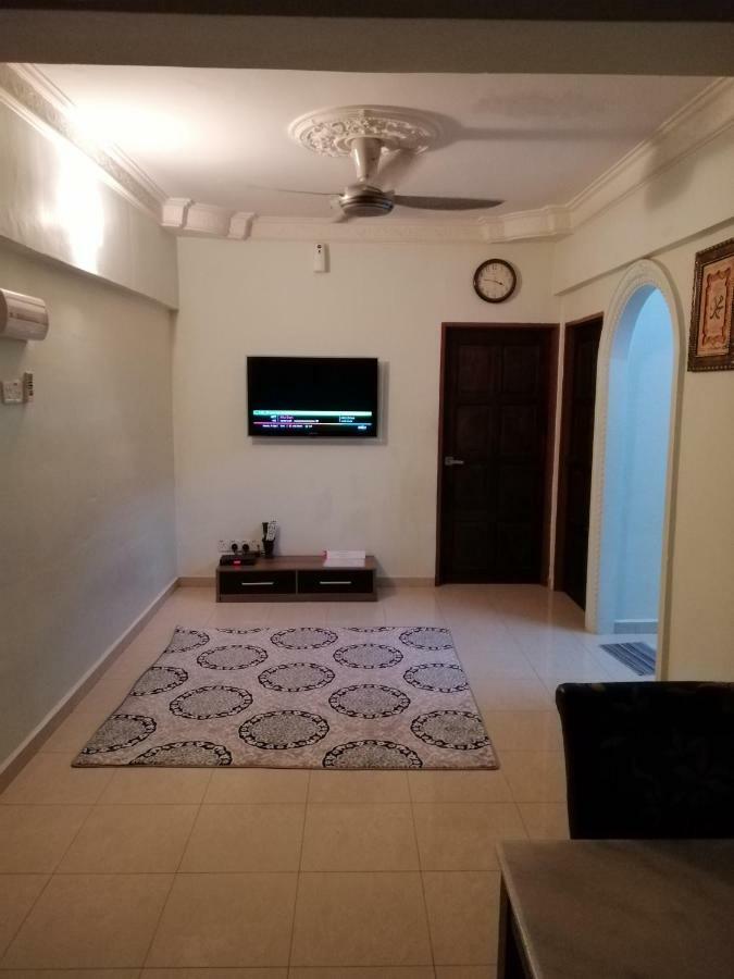 Aura Green World Homestay Georgetown Penang George Town Bagian luar foto